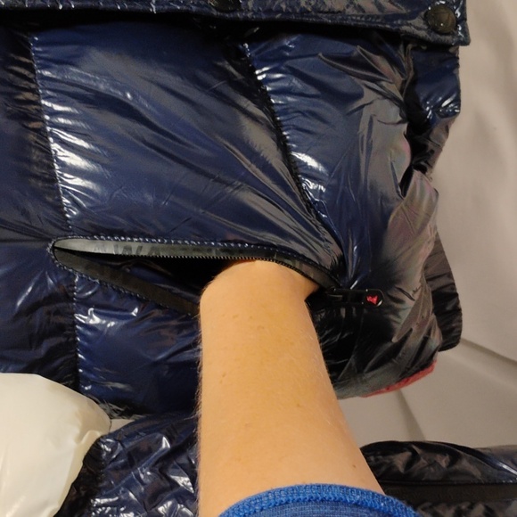 SALE! Awaknd Land All Season Weather Collection 8 Ball Puffer Coat Sz.M - Picture 6 of 16